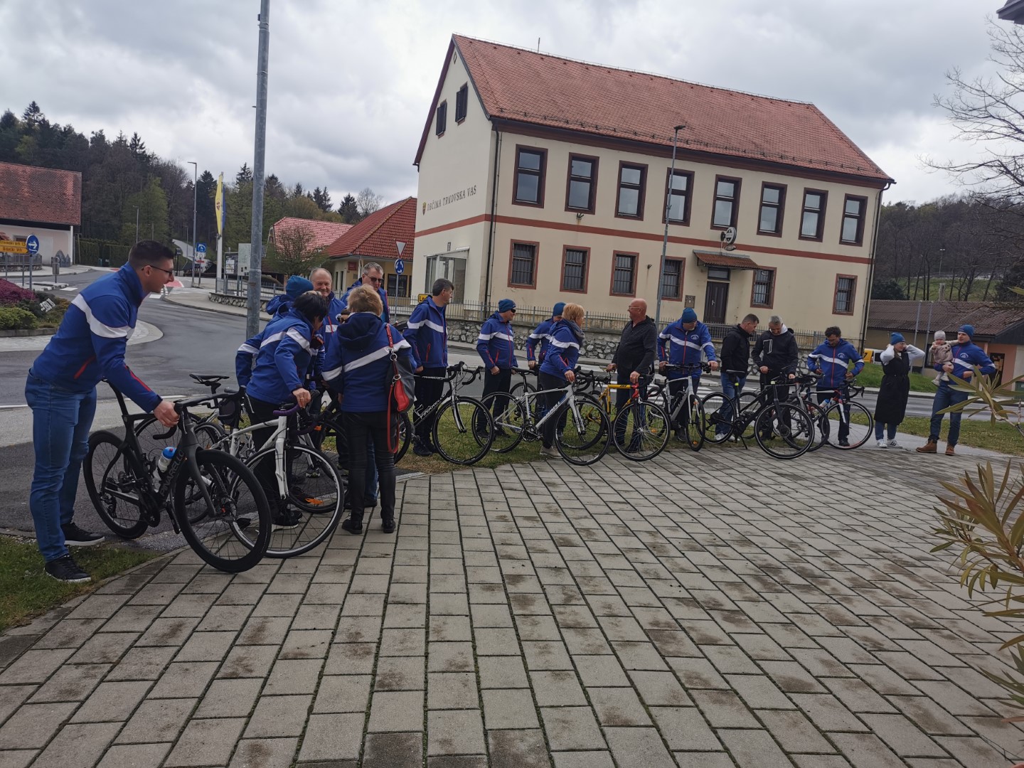 Po Gregorjevi in Martini poti